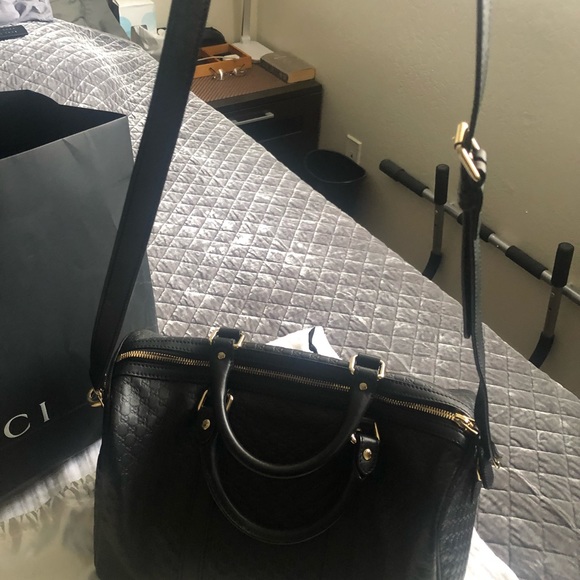 Gucci Authentic Bag - Picture 4 of 11